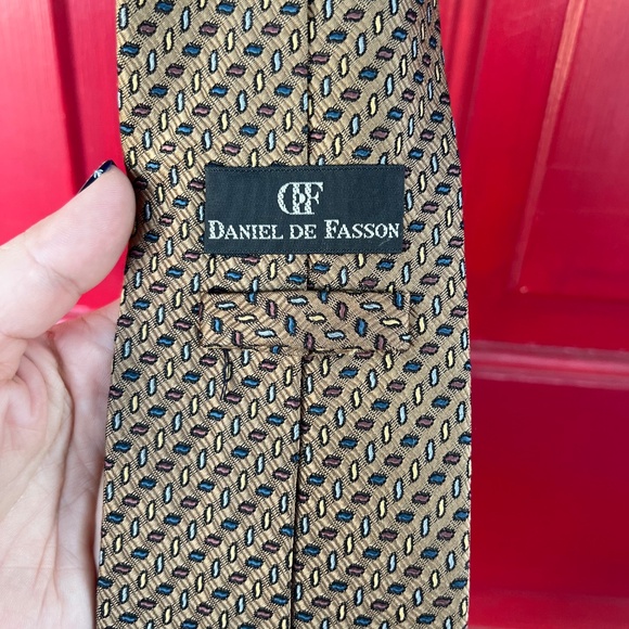 Daniel De Fasson Men's Tie Brown Handmade Silk Wedding Professional Prom Formal - Picture 2 of 5